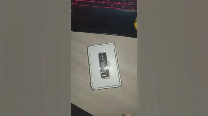 Квадрокоптер и макбук который тебе точной подойдет !